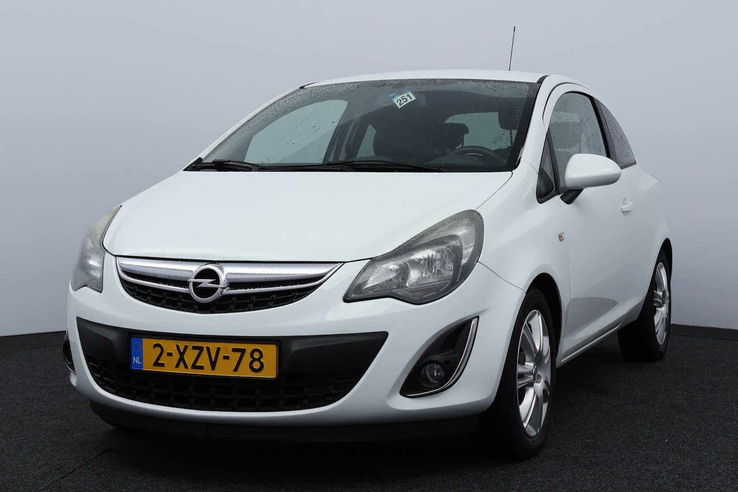 Opel Corsa - 1.2-16V BlitZ/ Trekhaak/ Half-Leder/ Navi/ Clima/ Cruise/ Elek. pakket/ Isofix/ Bluetooth/ - AutoWereld.nl