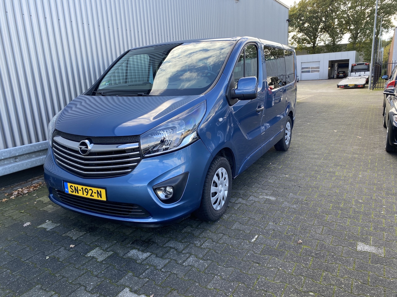 Opel Vivaro Combi - 1.6 CDTI L1H1 BiTurbo ecoFLEX 8 pesoons, A/C, CC, Navi, PDC & Cam, – Inruil Mogelijk – - AutoWereld.nl