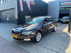 Skoda Superb Combi - 1.8 TSI Ambition 2e Eigenaar Trekhaak Airco NAP APK