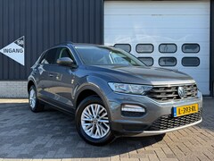 Volkswagen T-Roc - 1.0 TSI Style Business/camera/ parkeersensor/ adaptive/carplay