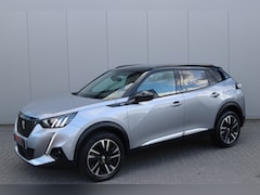 Peugeot 2008 - 1.2 PureT. 130PK Automaat GT Trekhaak/Camera/Adapt.-cruise/Stoelverwarming/Parkeerhulp