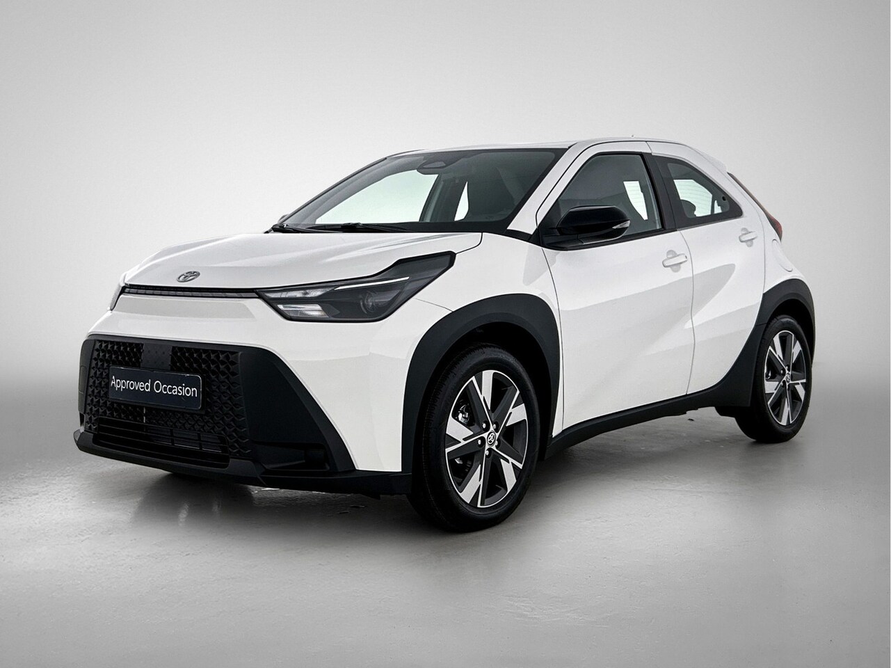 Toyota Aygo X - Hybrid 115 play + Go Pack | NIEUW & SNEL LEVERBAAR | PRIJS INCLUSIEF ALLE ACTIES | - AutoWereld.nl