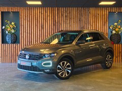 Volkswagen T-Roc - 1.5 TSI Sport l DSG l Led l Carplay l Camera l Virtual
