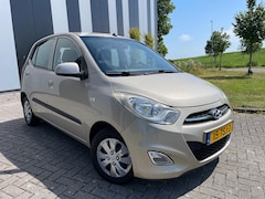 Hyundai i10 - 1.2 Plus Nw APK-Airco-Pdc-Elekpakket-2 Sleutels