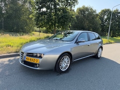 Alfa Romeo 159 Sportwagon - 1.7 T Progression prachtige auto