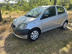 Toyota Yaris - 1.0-16V VVT-i YORIN apk t/m 12-08-2027