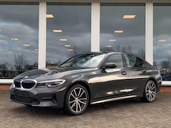 BMW 3-serie - 320i Sedan - Aut. - Navi - PDC - LM - Trekhaak