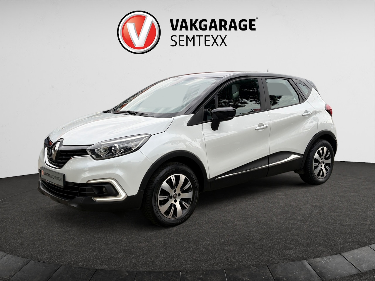 Renault Captur - 0.9 TCe Intens | Clima | Cruise | Navi | PDC Achterzijde | Stoelverwarming | IsoFix | Appl - AutoWereld.nl