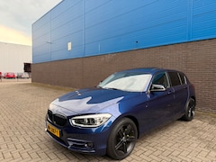 BMW 1-serie - 120i | Pano | CarPlay | M-Sportstuur | 17” LM Velgen | Stoelverwarming | Cruise | Climate