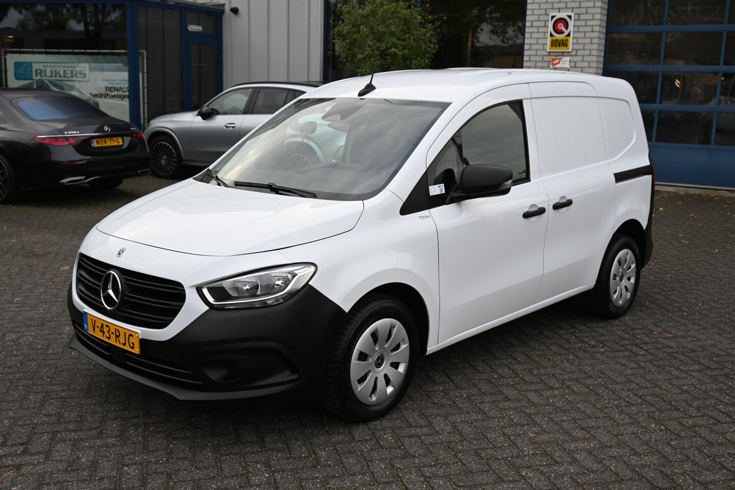 Mercedes-Benz Citan - 110 CDI L1 Pro 2 Schuifdeuren, Apple Carplay / Android Auto - AutoWereld.nl