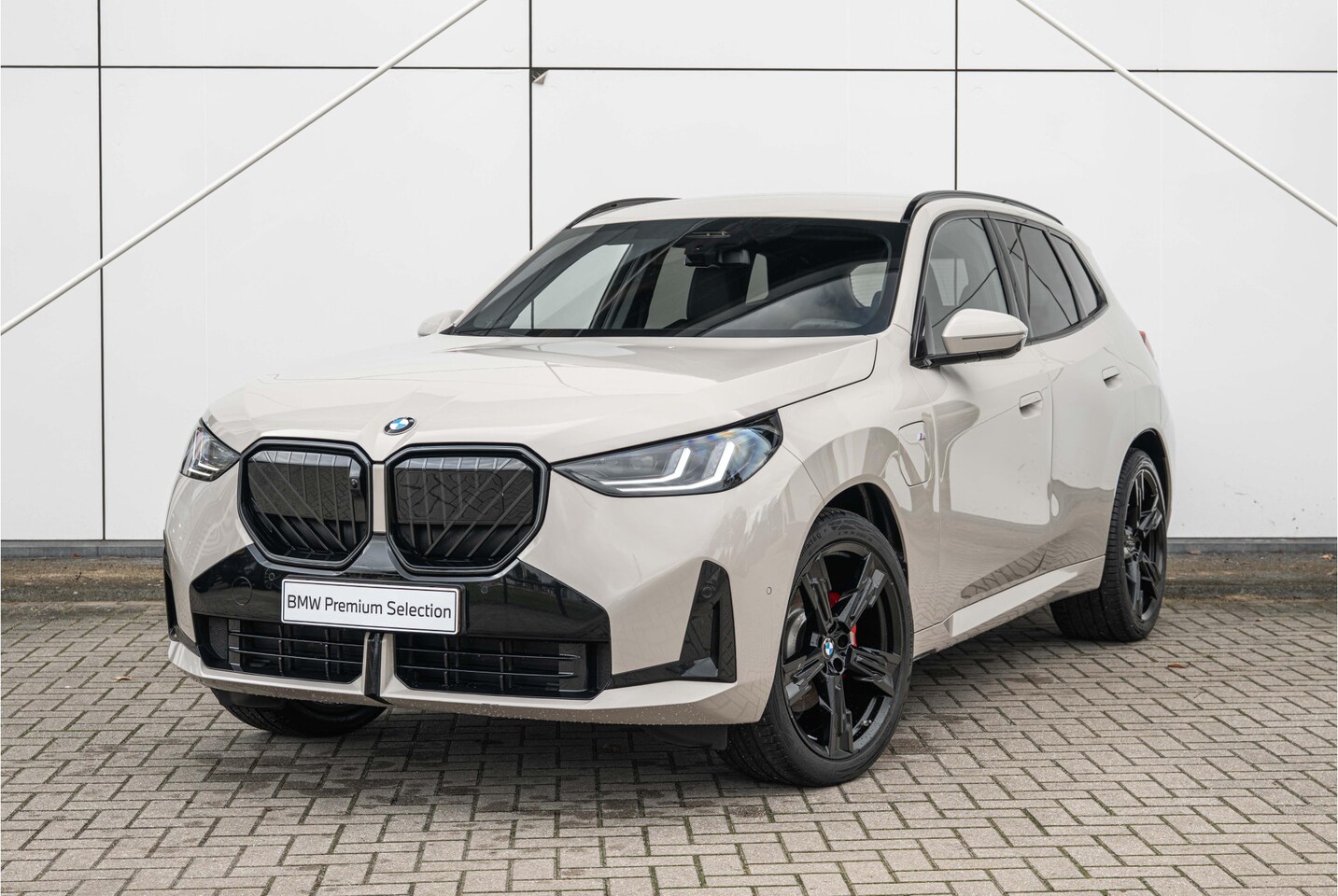 BMW X3 - 30e xDrive M Sport Automaat / Trekhaak / Sportstoelen / Comfort Access / Harman Kardon / A - AutoWereld.nl