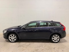Volvo V60 - 2.0 T3 Nordic+ Navi Airco Leer Stoelv. Cruise C