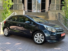 Kia Rio - 1.2 CVVT ExecutiveLine Climate Ctr Stoel+Stuurverw Trekhaak Pdc Lmv