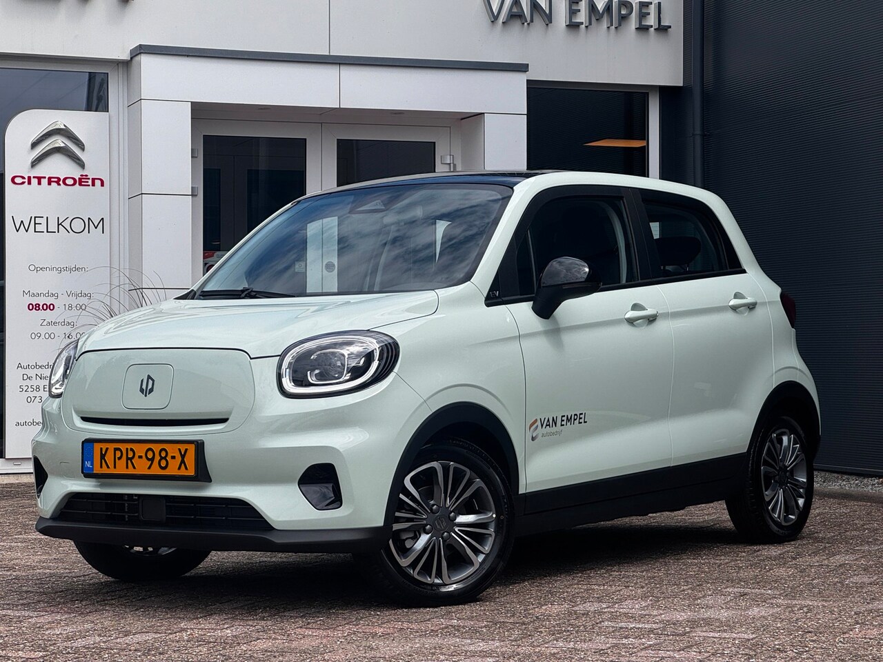 Leapmotor T03 - Design 37.3 kWh | 3-Fase | Panoramadak | Camera | Navigatie | Adaptive Cruise | DAB+ | - AutoWereld.nl