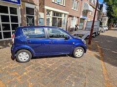 Daihatsu Sirion 2 - 1.3-16V Comfort APK 11-2027
