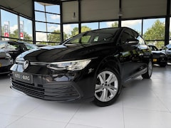 Volkswagen Golf - 1.0 eTSI Life | Automaat | Adaptive Cruise | Navi | LMV | PDC | LED | Climate | Dealer Ond