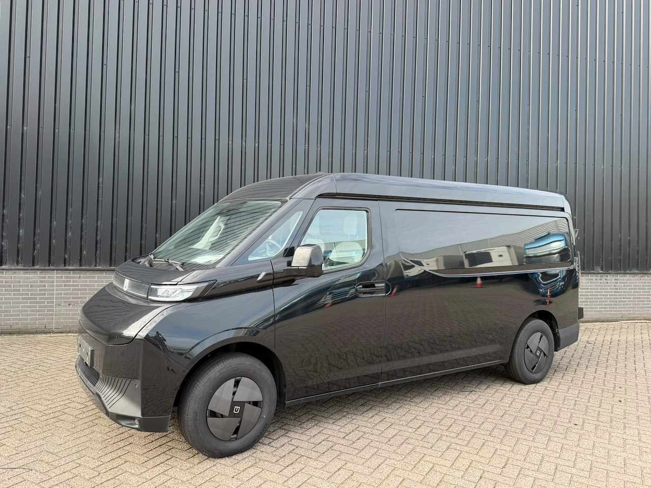 Farizon SV - L2H2 83 kWh L2H2 83 kWh - AutoWereld.nl