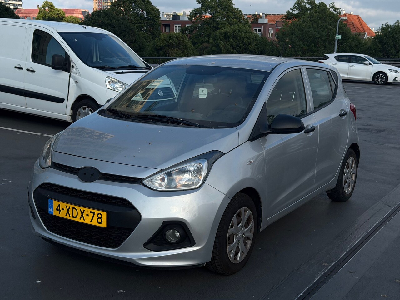 Hyundai i10 - 1.0i i-Motion Airco Nieuwe Koppeling Rijdt Schakelt Goed Nette Staat - AutoWereld.nl