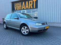 Volkswagen Golf - 1.6-16V | AIRCO | SCHERM | CRUISE |