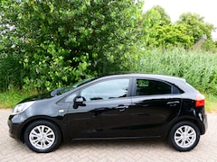 Kia Rio - 1.2 CVVT 86pk 2e eig. 5-deurs Airco Navi Historie Zuinig A-Label