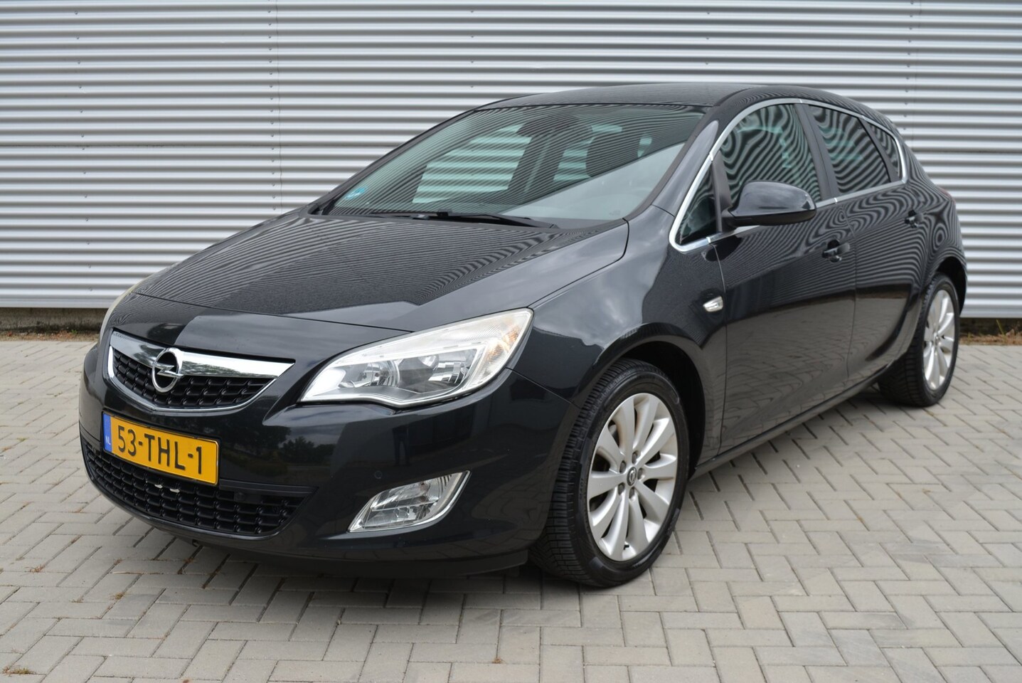Opel Astra - 1.4 Turbo Cosmo | Navigatie | Cruise | PDC | L.M. Velgen. - AutoWereld.nl