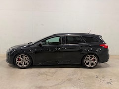 Ford Focus Wagon - 2.0 EcoBoost ST-2 250pk Navi Clima Cruise APK NAP