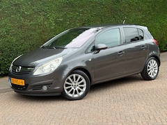 Opel Corsa - 1.2-16V Cosmo /AUTOMAAT/CRUISE/AIRCO/PDC/RIJDTSUPER/