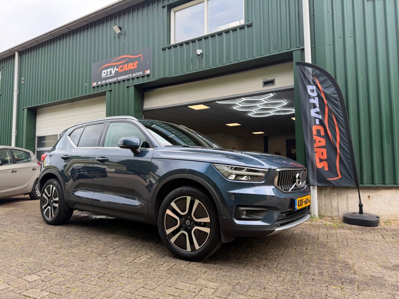 Volvo XC40 - 1.5 T3 Inscription Panorama leder 19 inch - AutoWereld.nl