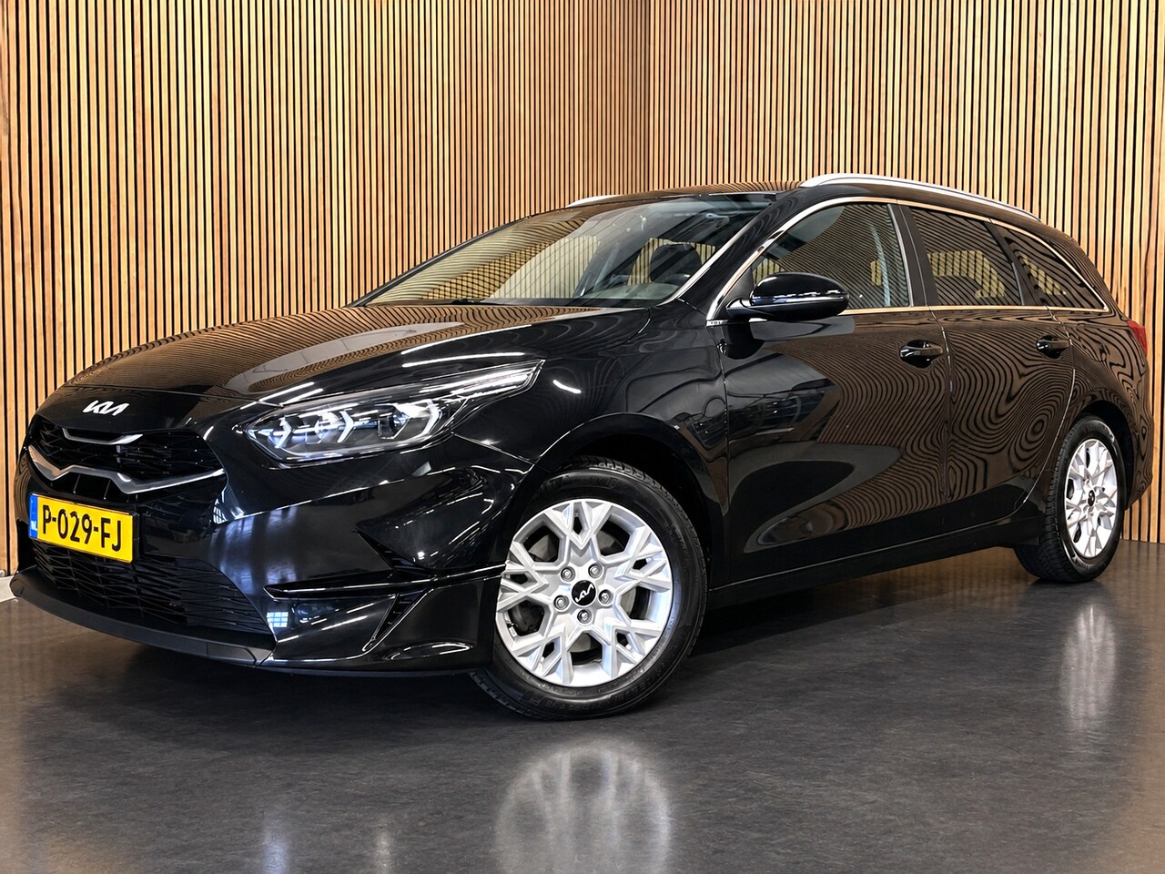 Kia Cee'd Sportswagon - Ceed 1.0 T-GDi DynamicLine|120PK|TREKHAAK|CAMERA|CARPLAY+ANDROID|CRUISE+CLIMATE|PDC-A|1e E - AutoWereld.nl