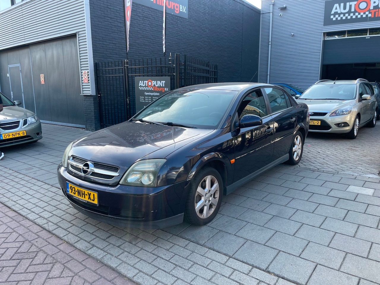 Opel Vectra - 1.8-16V Comfort Navigator 2e Eigenaar! Trekhaak Airco NAP APK - AutoWereld.nl