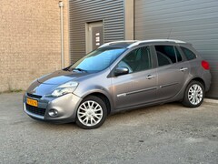 Renault Clio Estate - 1.6-16V Night & Day Automaat