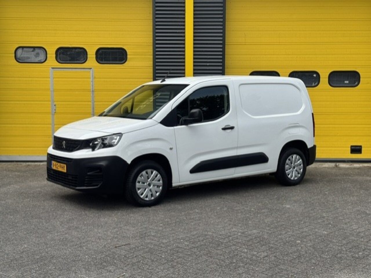 Peugeot Partner - 1.2 Airco Cruise BTW&BPM VRIJ - AutoWereld.nl