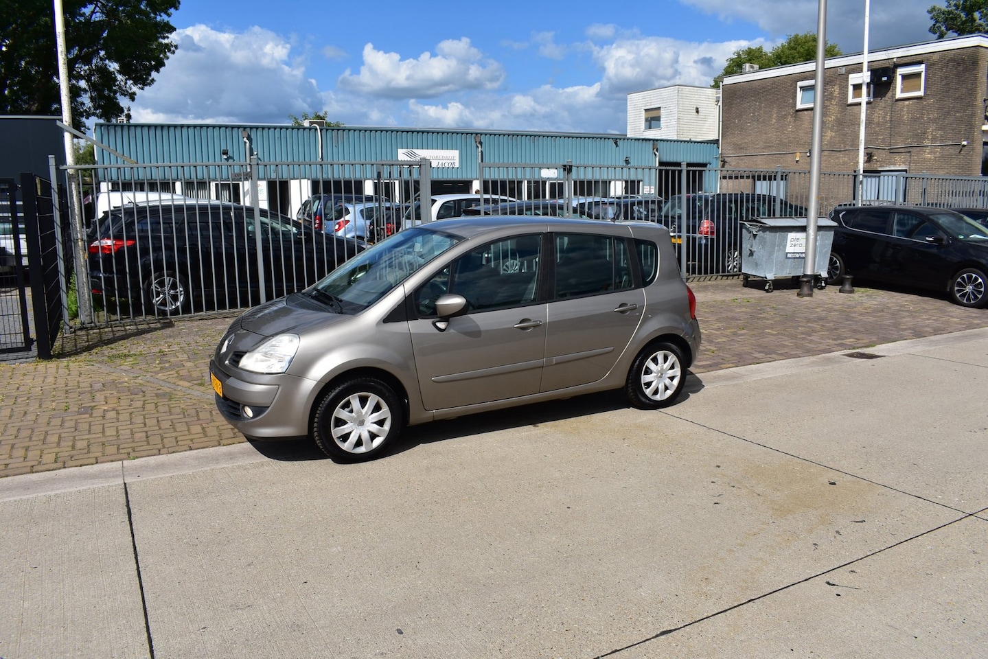Renault Grand Modus - 1.6-16V Dynamique 1.6-16V Dynamique - AutoWereld.nl