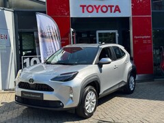 Toyota Yaris Cross - 1.5 Hybrid 115 Dynamic STOEL/STUUR VERW. PARKEERSENSOREN V+A BLIND SPOT
