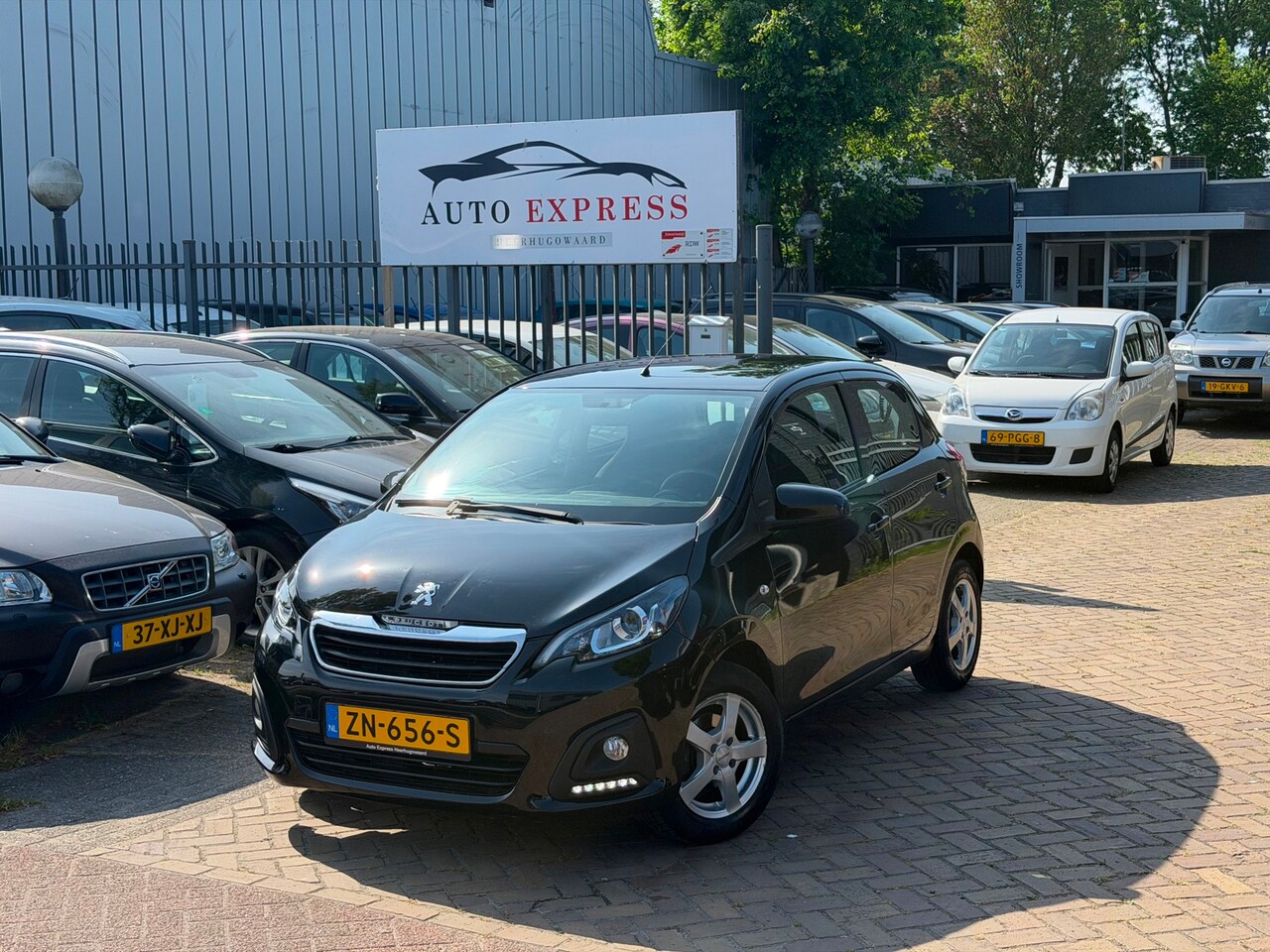 Peugeot 108 - 1.0 e-VTi Active/Airco/Navi/Carplay/Nap/Nieuw Apk/6 Maanden Garantie - AutoWereld.nl