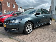 Skoda Rapid Spaceback - 1.0 TSI Greentech Drive * PANO * TREKHAAK * AUTOMAAT