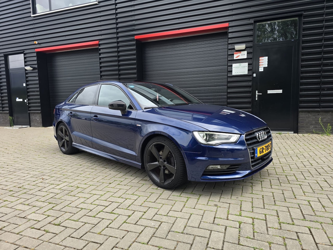 Audi A3 Limousine - 1.6 TDI Ambition Sport Edition | S-LINE | PANO DAK | XENON - LED | NAVI | FULL OPTION! - AutoWereld.nl