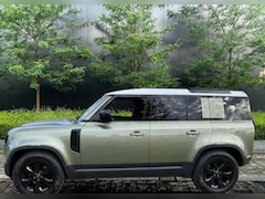 Land Rover Defender 110 - 2.0 P400e 110 SE | BTW auto | Luchtvering | Keyless | ACC | Meridian | Navi | Carplay