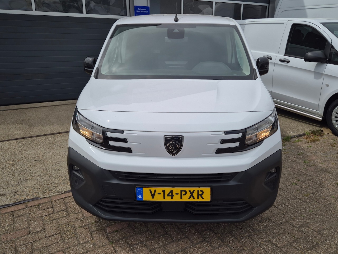 Peugeot Partner - 1.5 BlueHDi 100 S&S L2 1.5 BlueHDi 100 S&S L2 - AutoWereld.nl