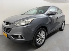 Hyundai ix35 - 2.0i i-Catcher # Pano # Leder # Camera # Trekhaak # Navi # Lmv