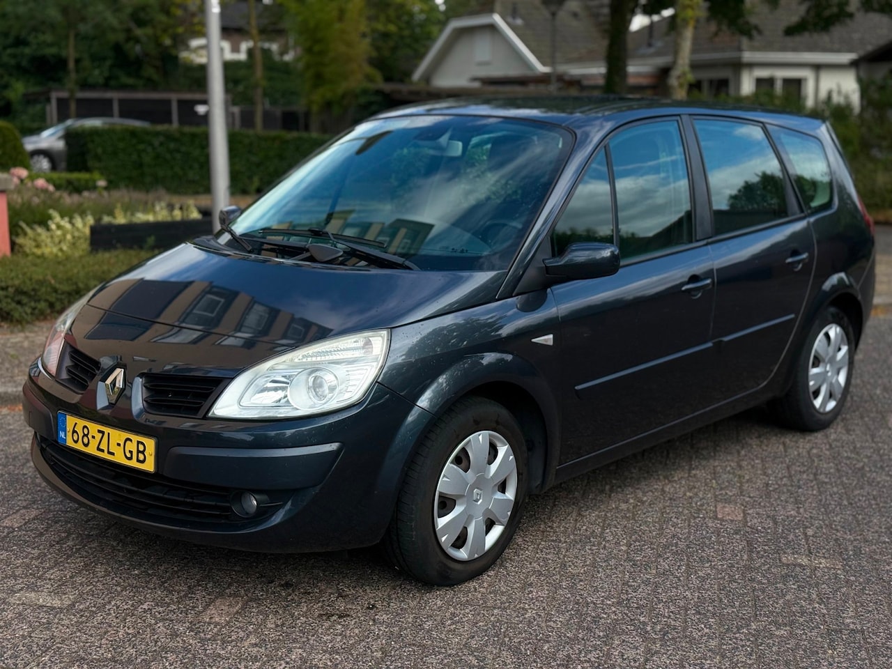 Renault Grand Scénic - 1.6-16V Sélection Business 7p. 1.6-16V Sélection Business 7p. - AutoWereld.nl