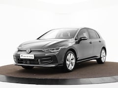 Volkswagen Golf - Life Edition 1.5 eHybrid 204 PK 6 versn. DSG · Achteruitrijcamera · Draadloze telefoonlade