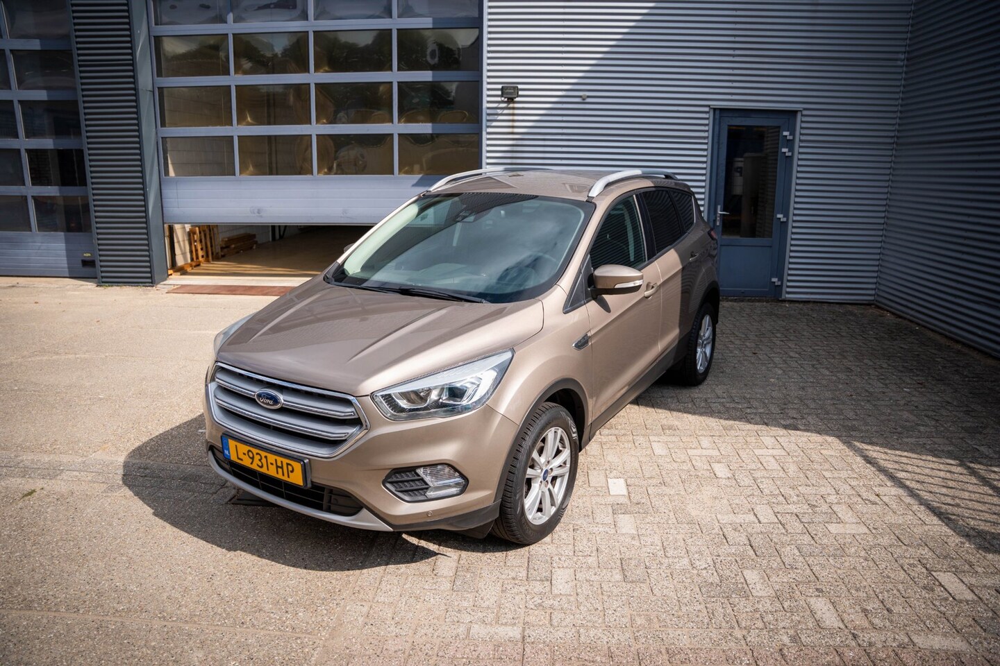 Ford Kuga - 1.5 EcoBoost ST-Line 1.5 EcoBoost ST Line - AutoWereld.nl