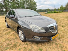 Lancia Delta - 1.6-16V Gold ( Dealer onderhouden)