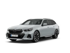 BMW 5-serie Touring - 530e M Sport Edition M Sportpakket Pro | Comfort Pack | Innovation Pack | Travel Pack