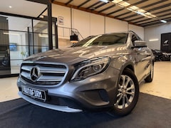 Mercedes-Benz GLA-Klasse - 200 Prestige Panoramadak Groot Multimedia-scherm Navi Cruise Control Lichtmetalen Velgen B