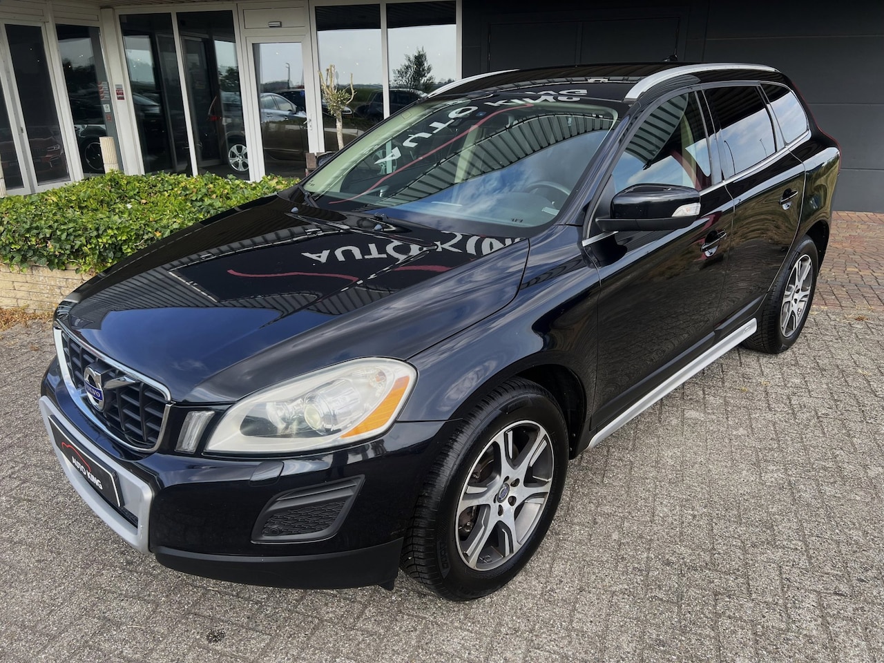 Volvo XC60 - 2.0 D3 SUMMUM NL AUTO FULL OPTION APK+NAP - AutoWereld.nl