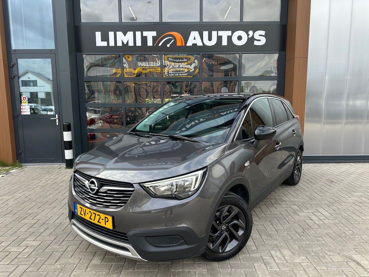 Opel Crossland X - 1.2 120 Jaar Edition Airco/Navi/Cruise/El.ramen/Pdc/Lmv/Nap/Apk - AutoWereld.nl