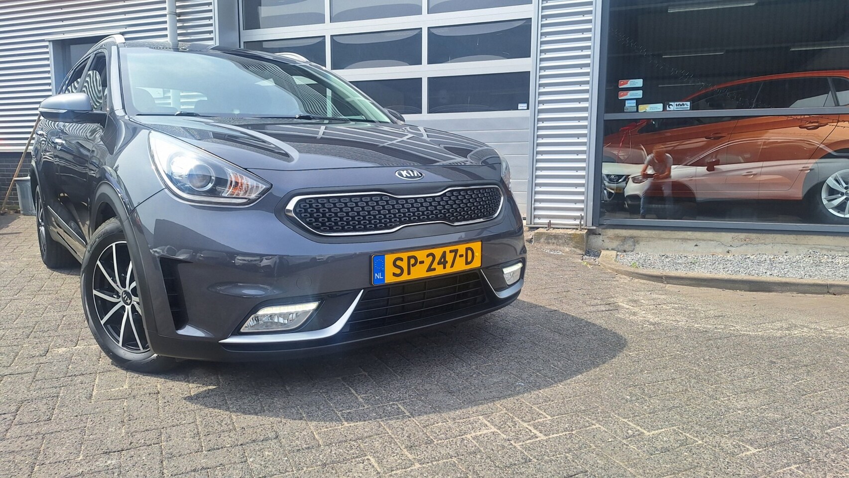 Kia Niro - 1.6 GDi Hybrid DynamicLine*Nav*Camera*Lm Velgen*Enz - AutoWereld.nl