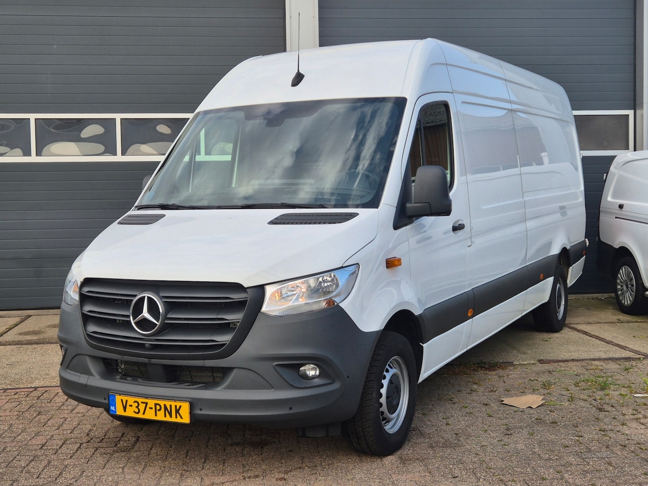 Mercedes-Benz Sprinter - 317 1.9 CDI L3H2 RWD Functional 317 1.9 CDI L3H2 RWD Functional - AutoWereld.nl